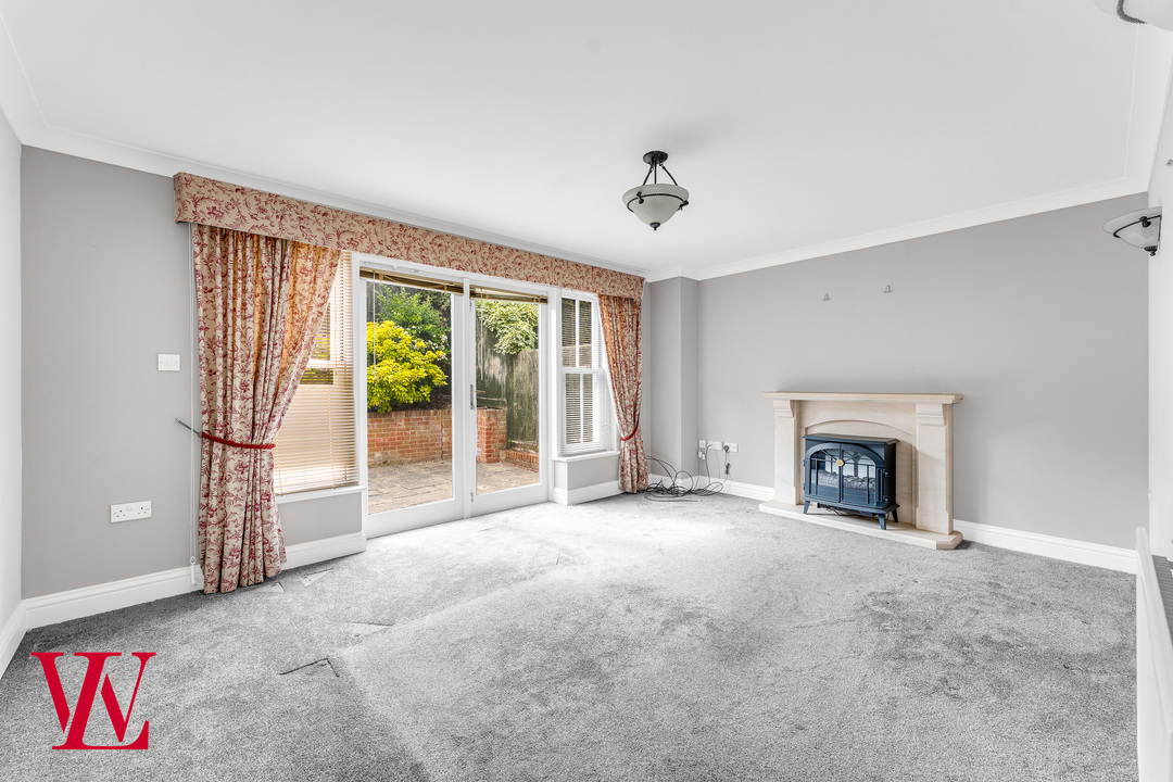 3 bed semi-detached house for sale in Tuckers Row, Bishop's Stortford  - Property Image 6