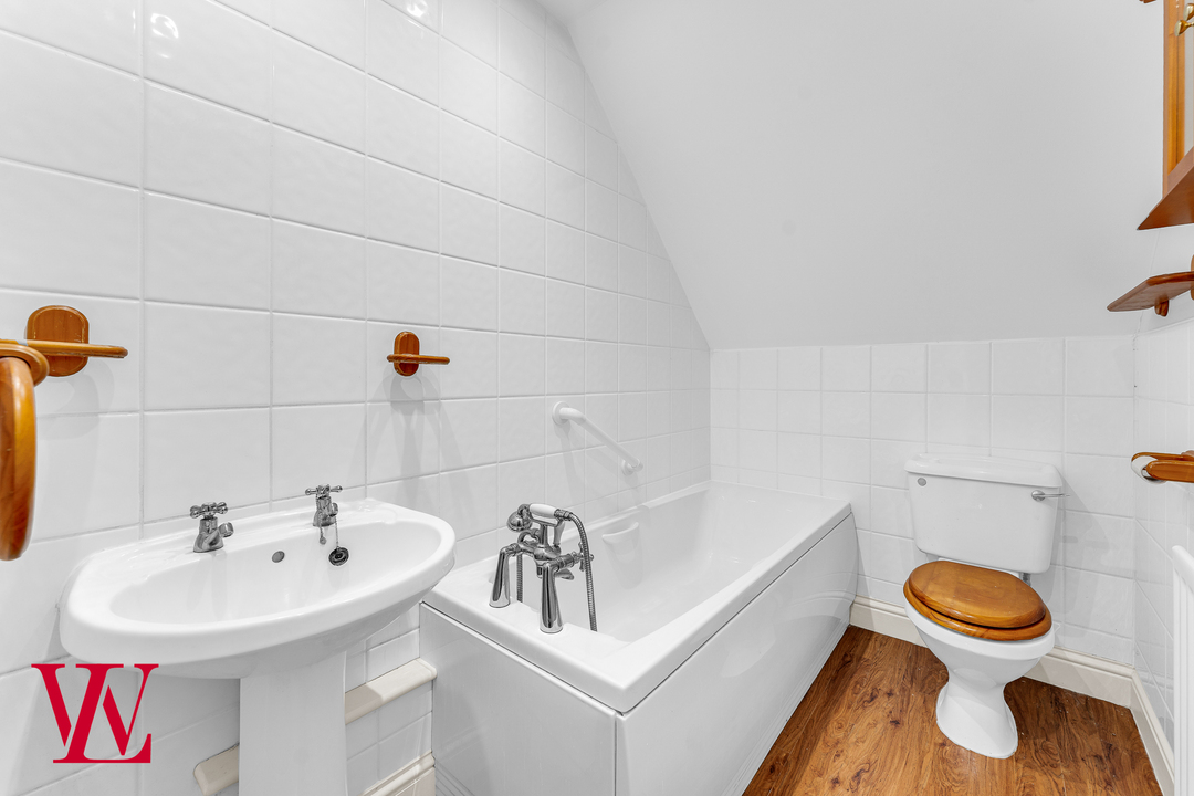 3 bed semi-detached house for sale in Tuckers Row, Bishop's Stortford  - Property Image 11