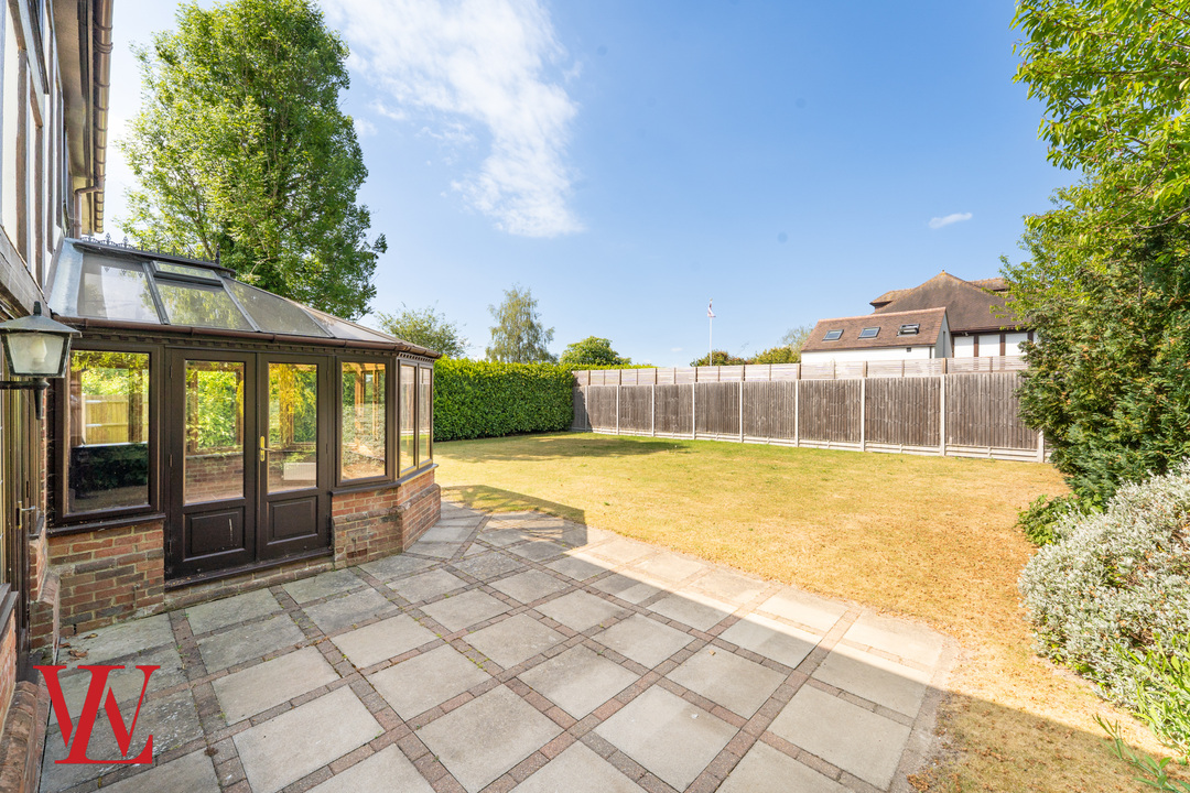 5 bed detached house to rent in Maze Green Heights, Bishop's Stortford  - Property Image 26