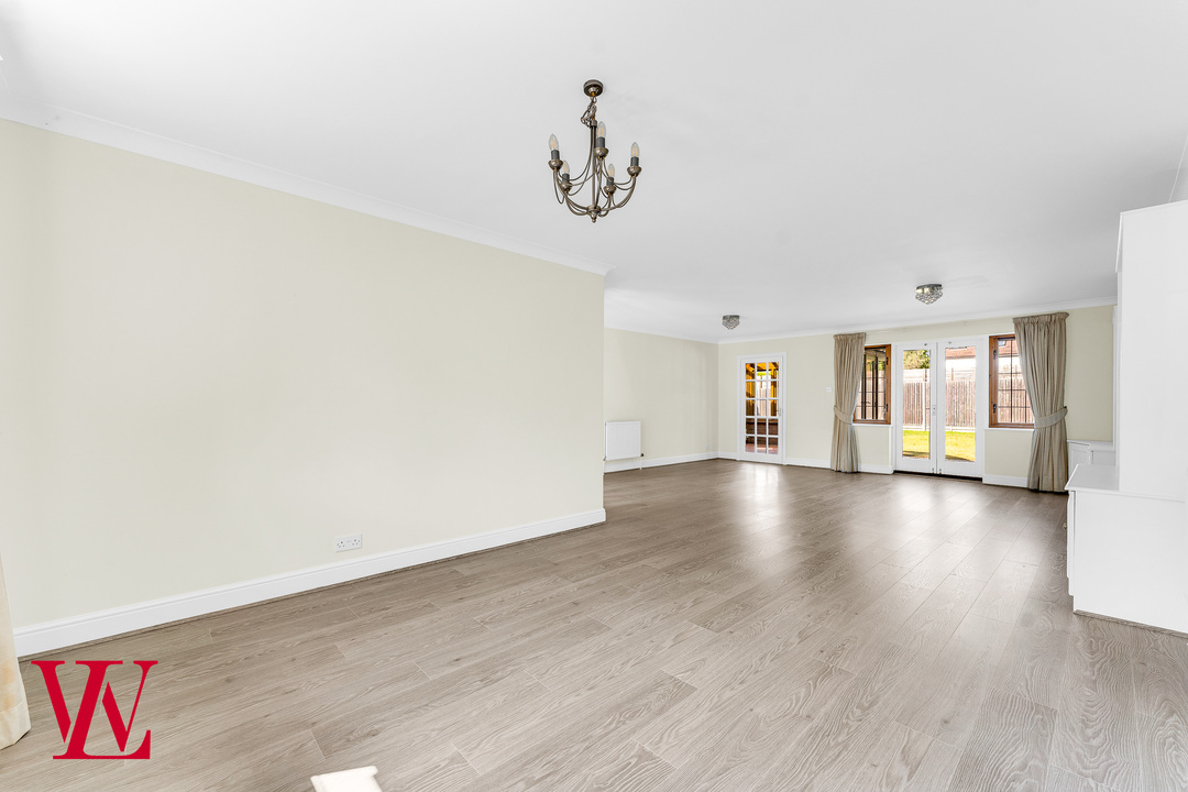 5 bed detached house to rent in Maze Green Heights, Bishop's Stortford  - Property Image 5