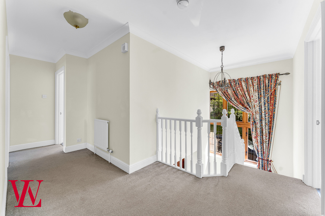 5 bed detached house to rent in Maze Green Heights, Bishop's Stortford  - Property Image 13