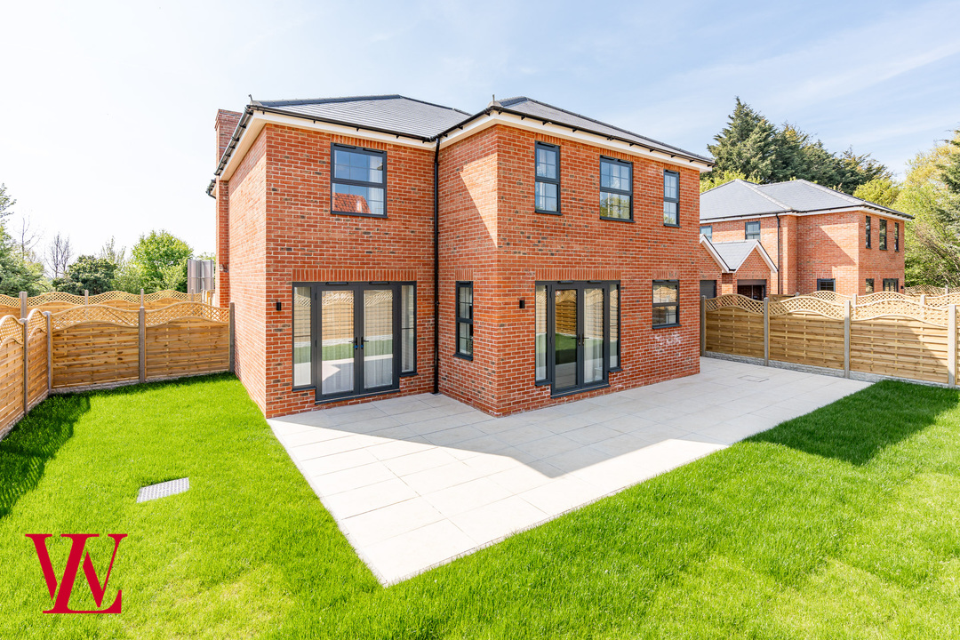 4 bed detached house for sale in Sabre Close, Felsted  - Property Image 32