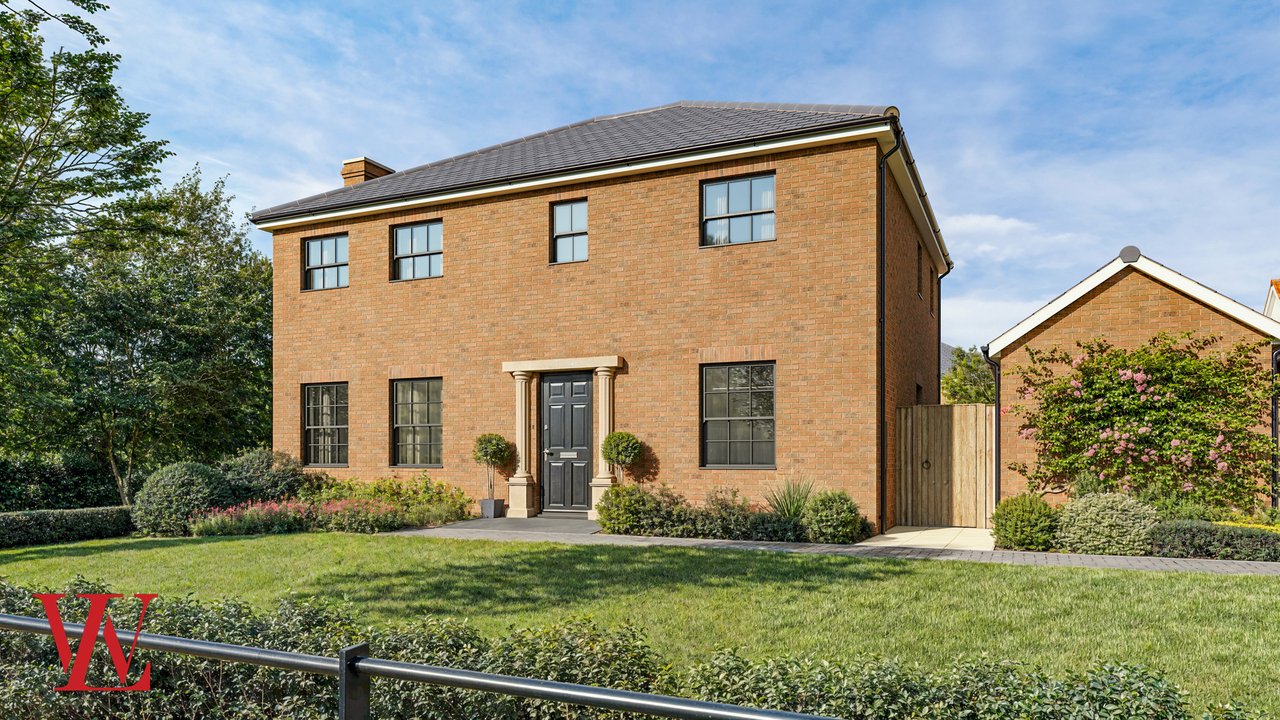 4 bed detached house for sale in Sabre Close, Felsted - Property Image 1