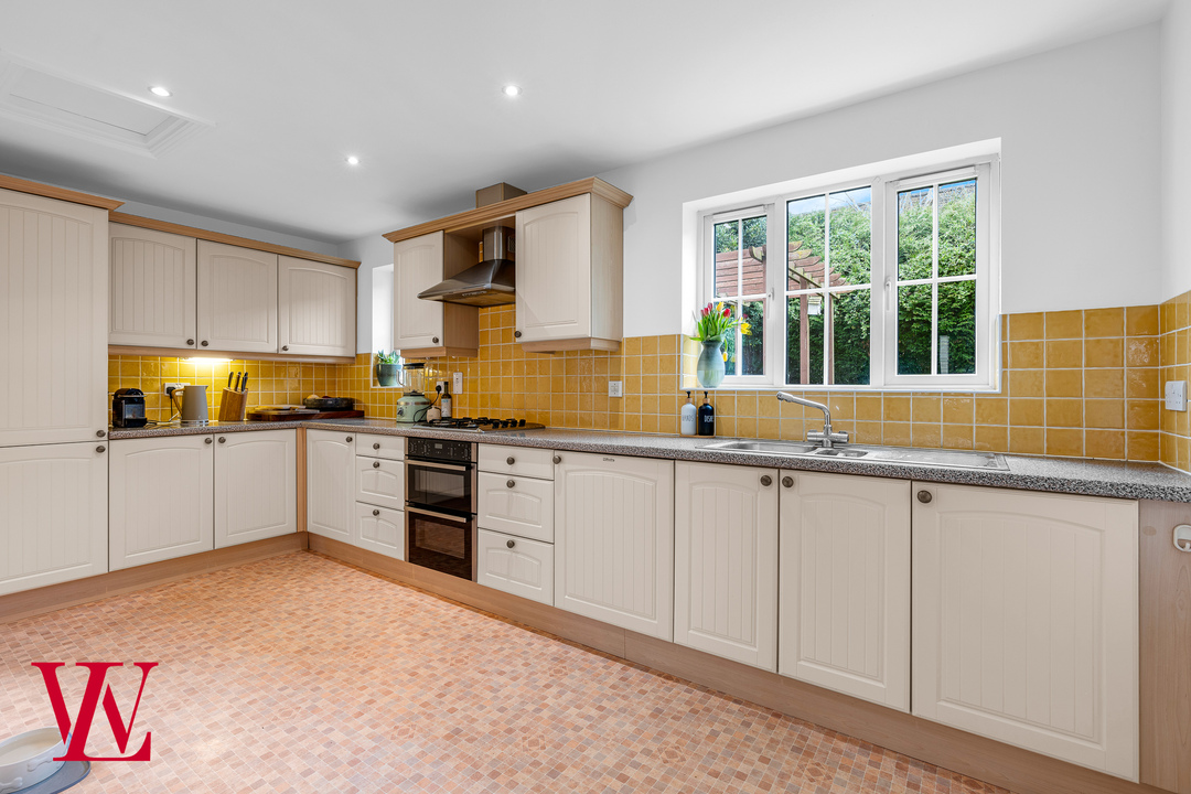4 bed detached house for sale in Old Bell Close, Stansted, Essex 9