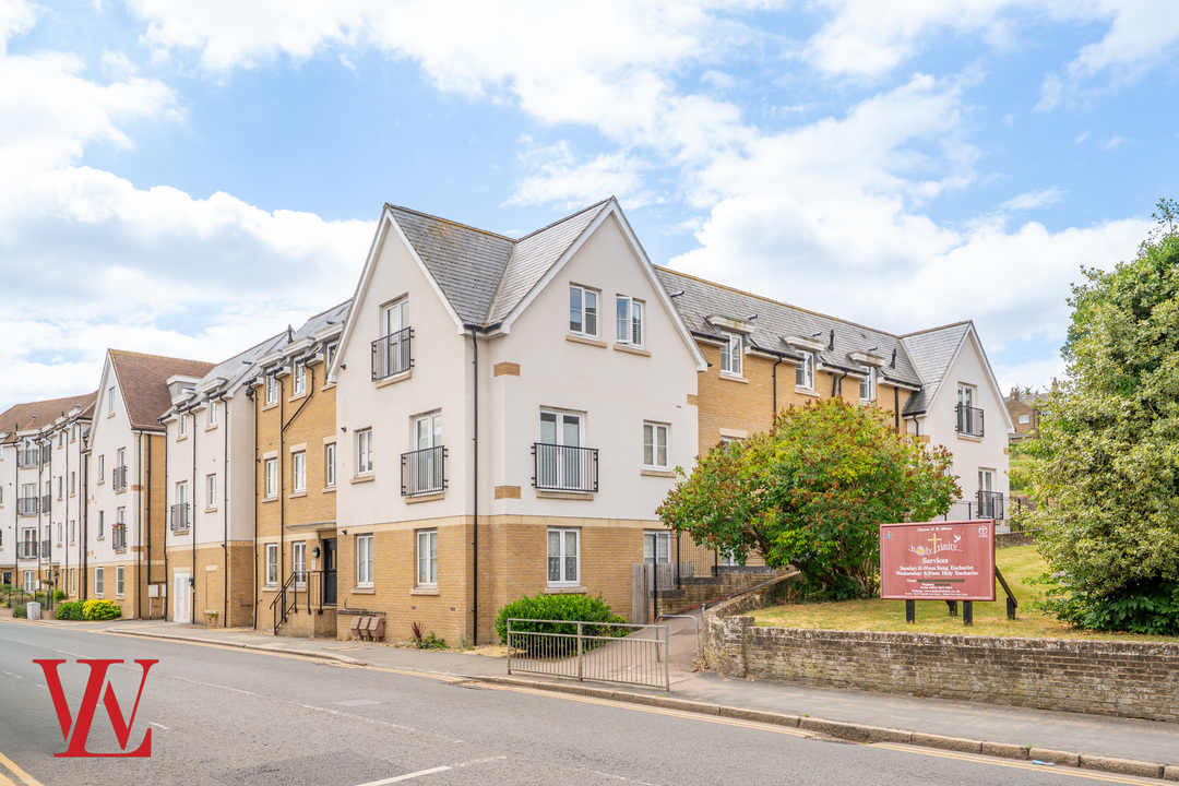 1 bed apartment for sale in South Street, Bishop's Stortford  - Property Image 1