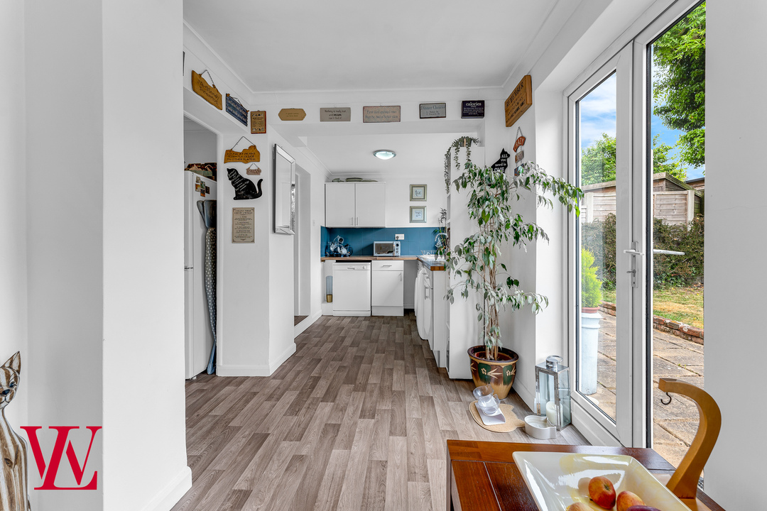 4 bed semi-detached house for sale in Audrey Gardens, Bishop's Stortford, Hertfordshire 6