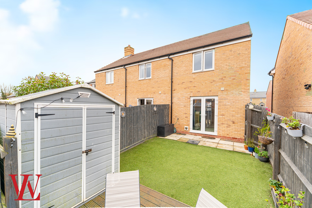 2 bed end of terrace house for sale in Cole Way, Bishop's Stortford  - Property Image 12