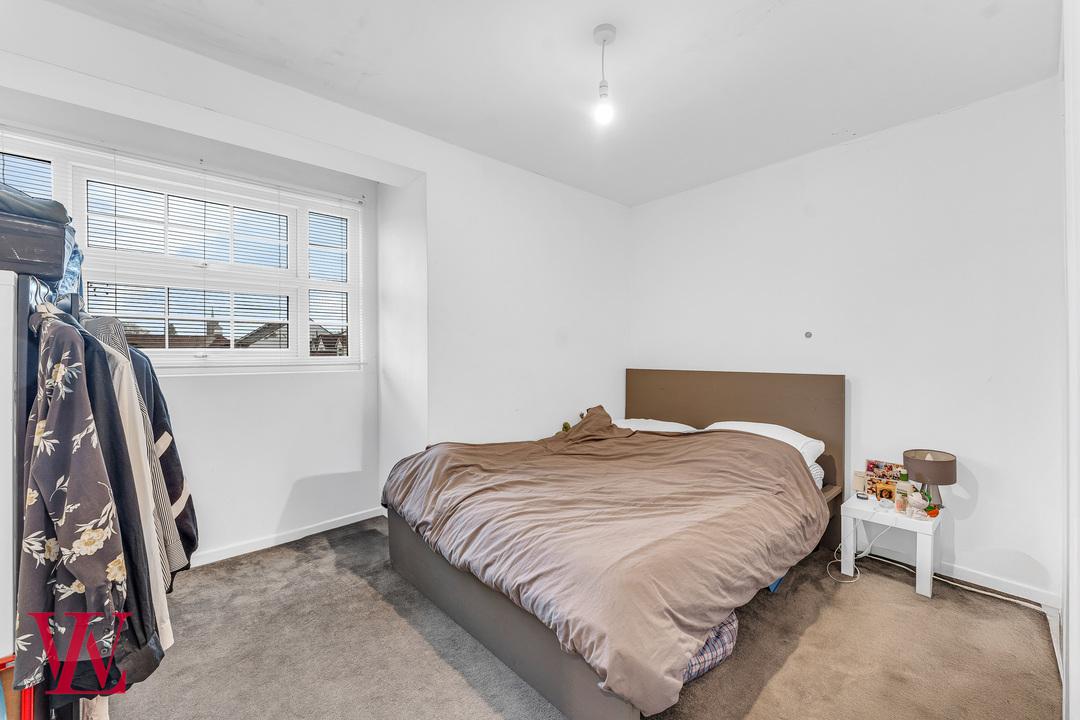 4 bed terraced house for sale in Bakers Court, Hockerill Street, Bishop's Stortford, Hertfordshire  - Property Image 6