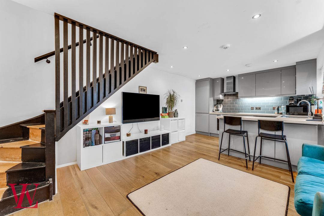 4 bed terraced house for sale in Bakers Court, Hockerill Street, Bishop's Stortford, Hertfordshire  - Property Image 2