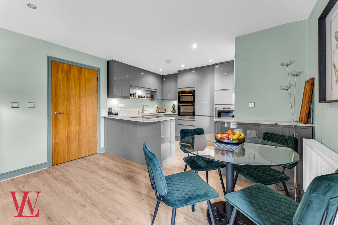2 bed apartment for sale in St. Stephens Court, Silver Street, Stansted, Essex  - Property Image 3