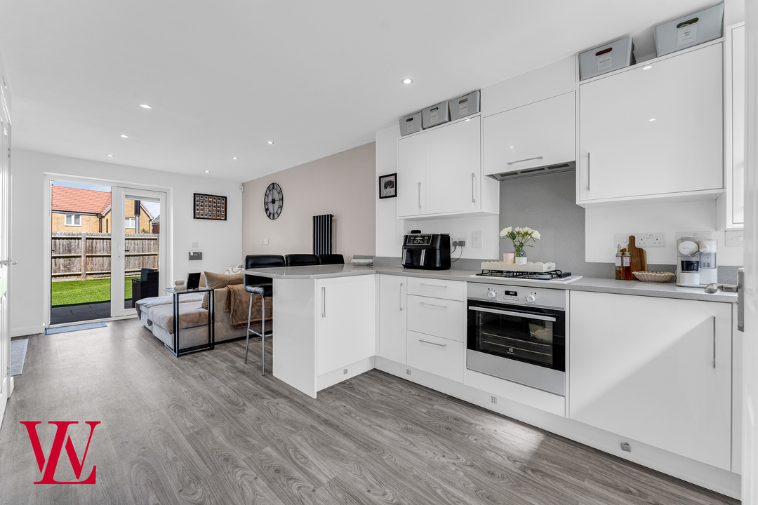 2 bed end of terrace house for sale in Newland Avenue, Bishop's Stortford  - Property Image 3