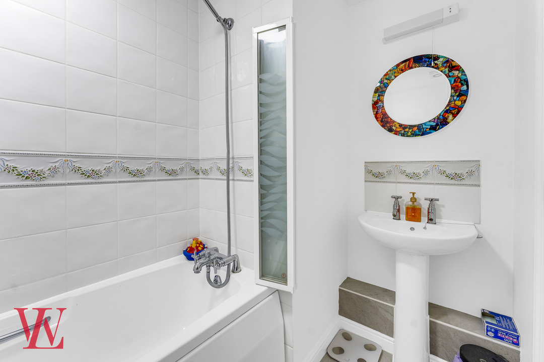 4 bed detached house for sale in Snowdrop Close, Bishop's Stortford, Hertfordshire 24