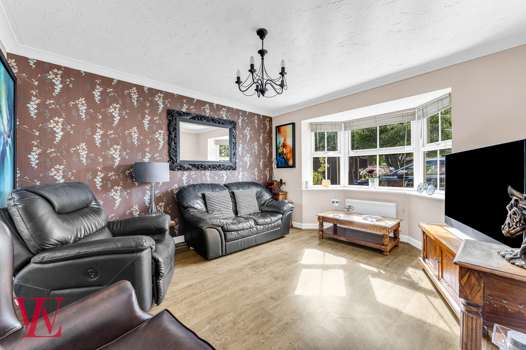 4 bed detached house for sale in Snowdrop Close, Bishop's Stortford, Hertfordshire  - Property Image 2