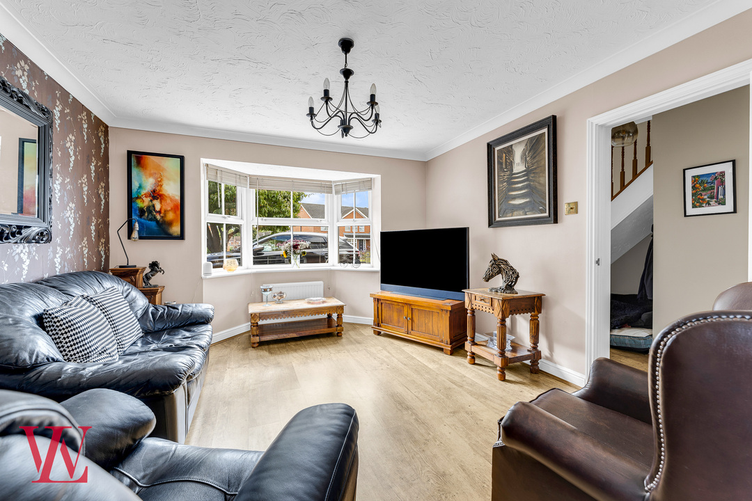 4 bed detached house for sale in Snowdrop Close, Bishop's Stortford, Hertfordshire  - Property Image 3