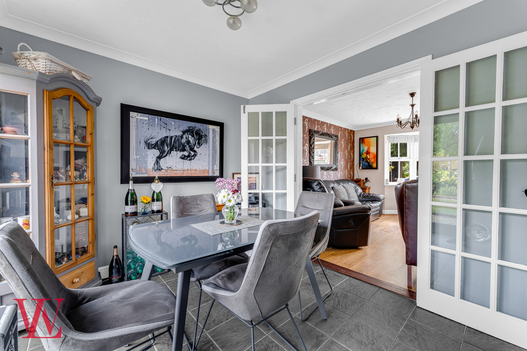 4 bed detached house for sale in Snowdrop Close, Bishop's Stortford, Hertfordshire  - Property Image 5