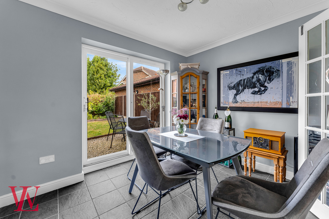 4 bed detached house for sale in Snowdrop Close, Bishop's Stortford, Hertfordshire 5