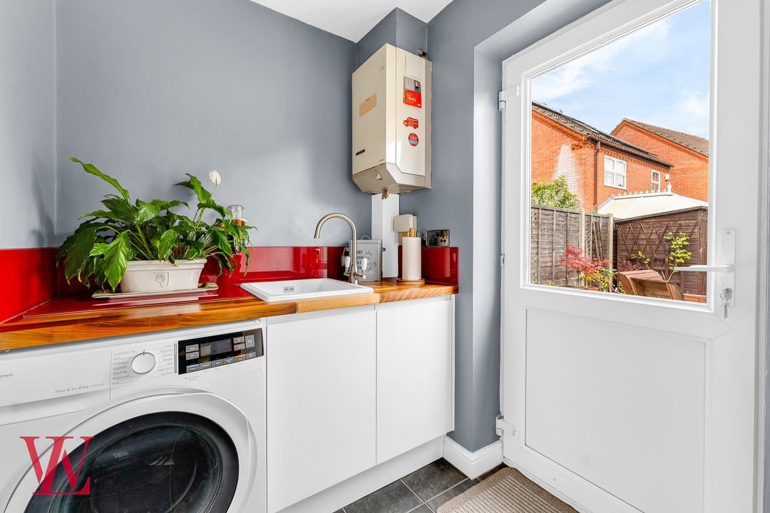 4 bed detached house for sale in Snowdrop Close, Bishop's Stortford, Hertfordshire 14