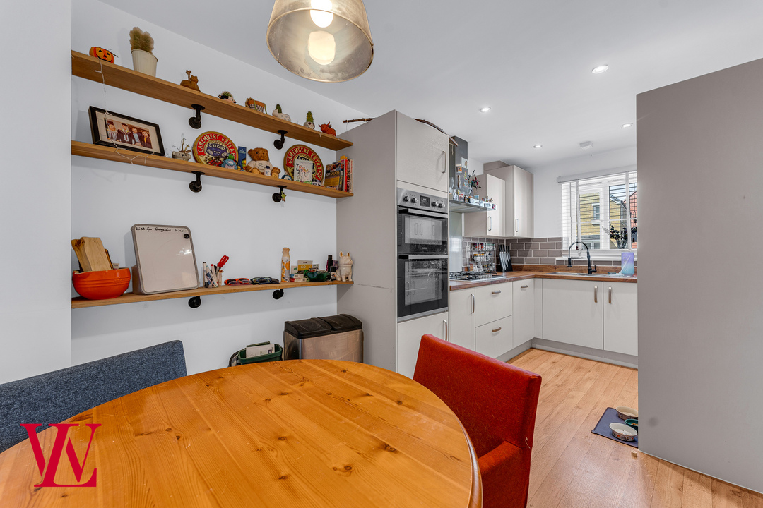 3 bed terraced house for sale in Newland Avenue, Bishop's Stortford  - Property Image 4
