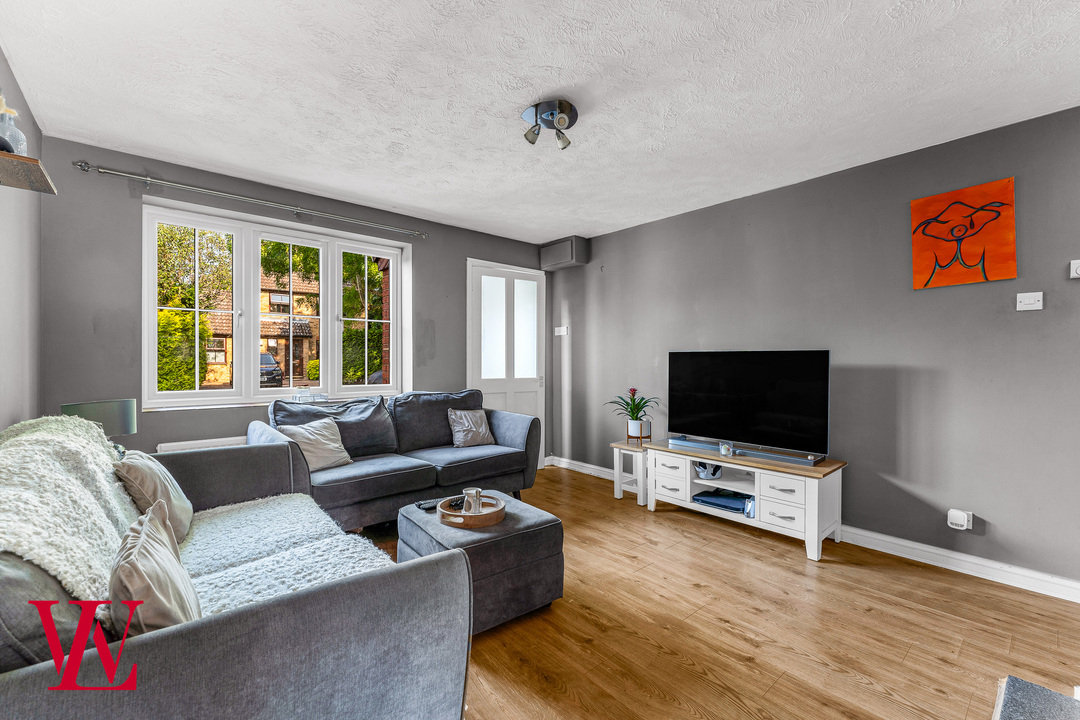 2 bed end of terrace house for sale in Anglesey Close, Bishop's Stortford, Hertfordshire 1
