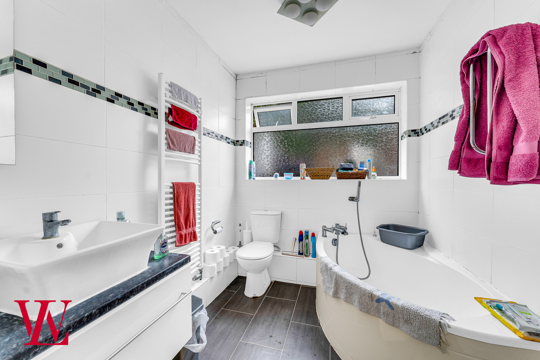 3 bed semi-detached house for sale in Mazoe Road, Bishop's Stortford, Hertfordshire  - Property Image 10