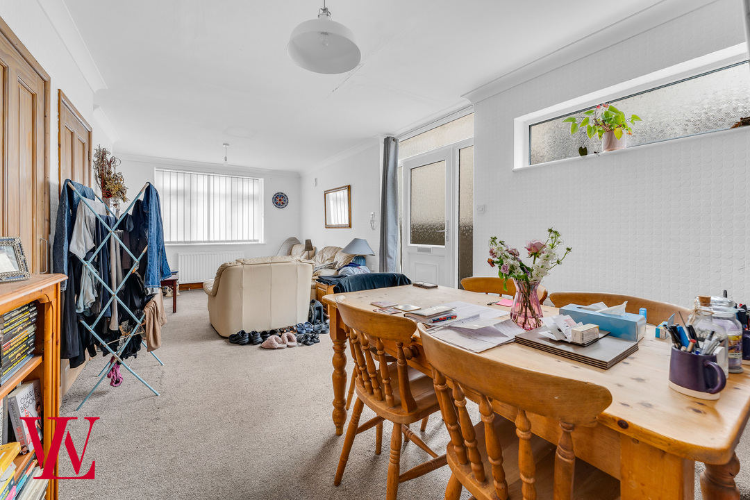 3 bed semi-detached house for sale in Mazoe Road, Bishop's Stortford, Hertfordshire  - Property Image 5