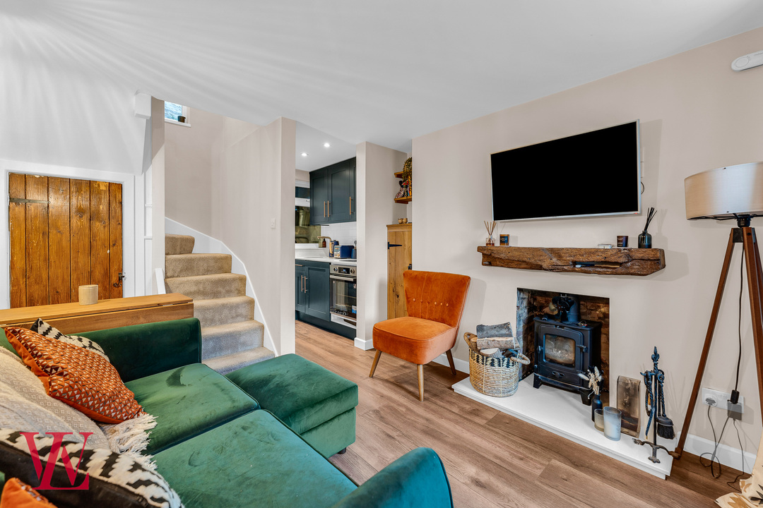 1 bed terraced house to rent in Bells Hill, Bishop's Stortford, Hertfordshire  - Property Image 1