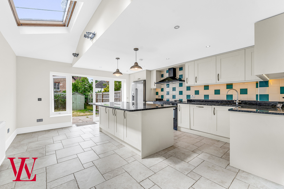 3 bed detached house for sale in Manor Road, Bishop's Stortford  - Property Image 2