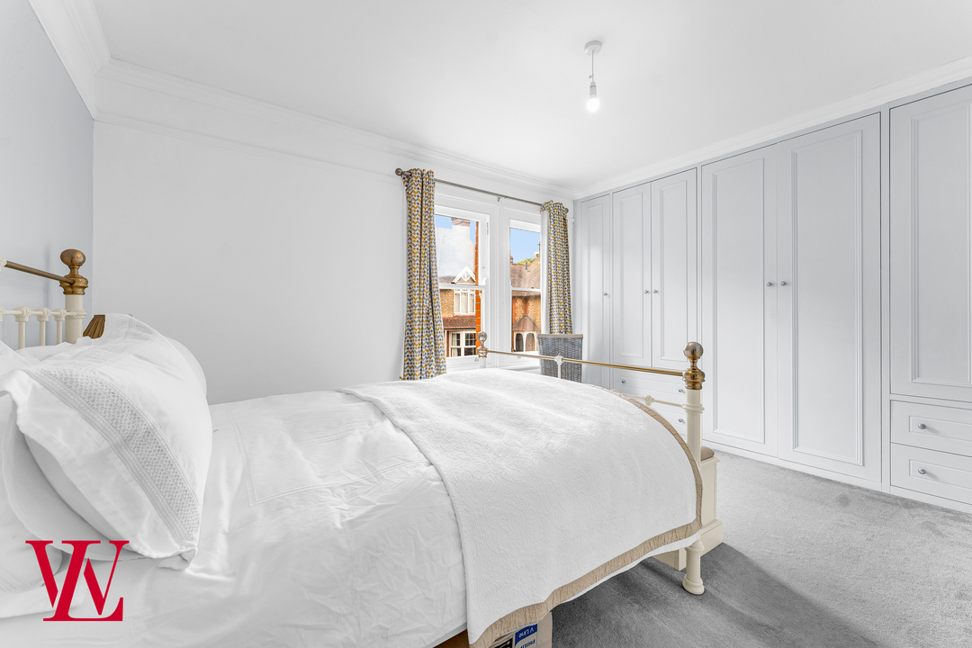 3 bed detached house for sale in Manor Road, Bishop's Stortford  - Property Image 10