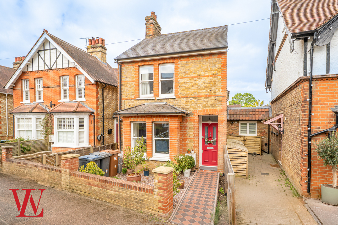 3 bed detached house for sale in Manor Road, Bishop's Stortford, CM23