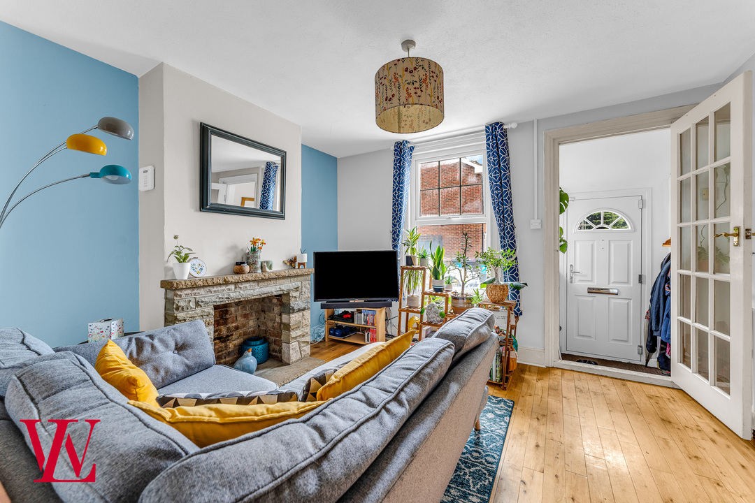 3 bed terraced house for sale in Mill Street, Bishop's Stortford, Hertfordshire  - Property Image 3