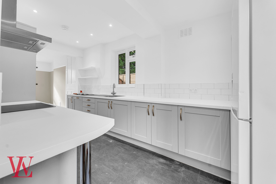 4 bed detached house to rent in Stansted Road, Bishop's Stortford, Hertfordshire  - Property Image 8