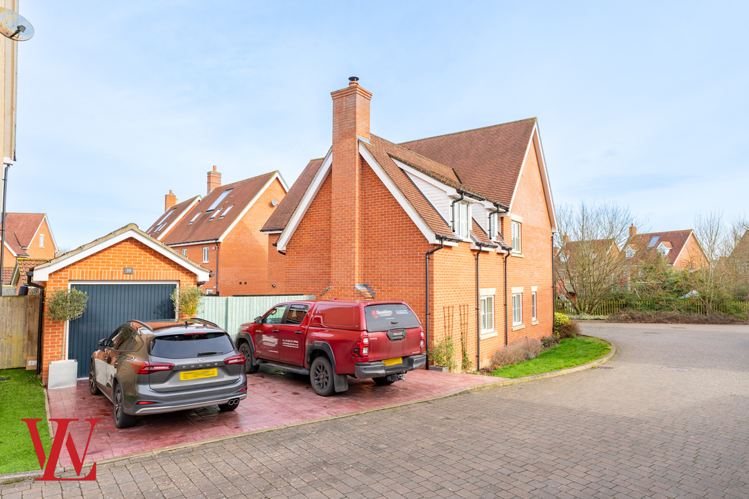 5 bed detached house for sale in Burgattes Road, Little Canfield, Dunmow, Essex 22