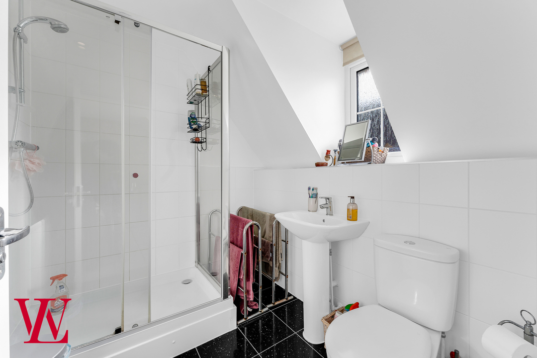 5 bed detached house for sale in Burgattes Road, Little Canfield, Dunmow, Essex 16