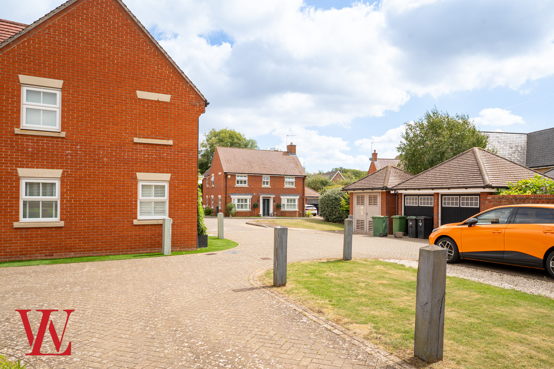 3 bed bungalow for sale in Speller Way, Little Canfield, Dunmow, Essex 20