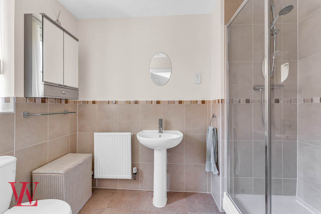 3 bed bungalow for sale in Speller Way, Little Canfield, Dunmow, Essex  - Property Image 13