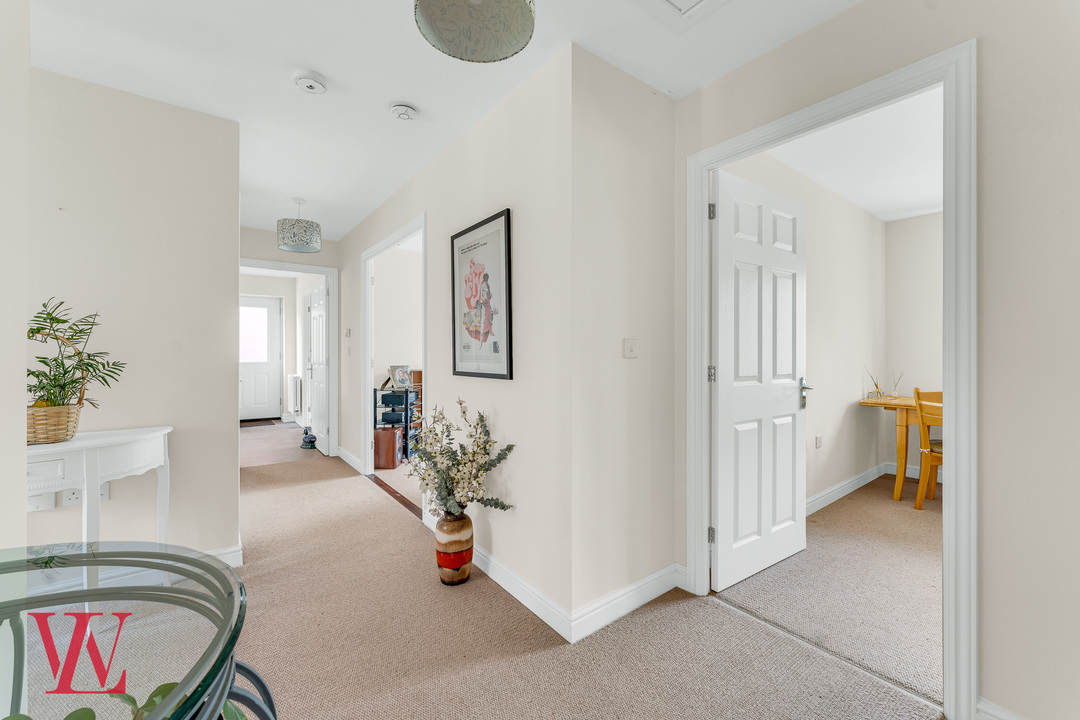 3 bed bungalow for sale in Speller Way, Little Canfield, Dunmow, Essex 2