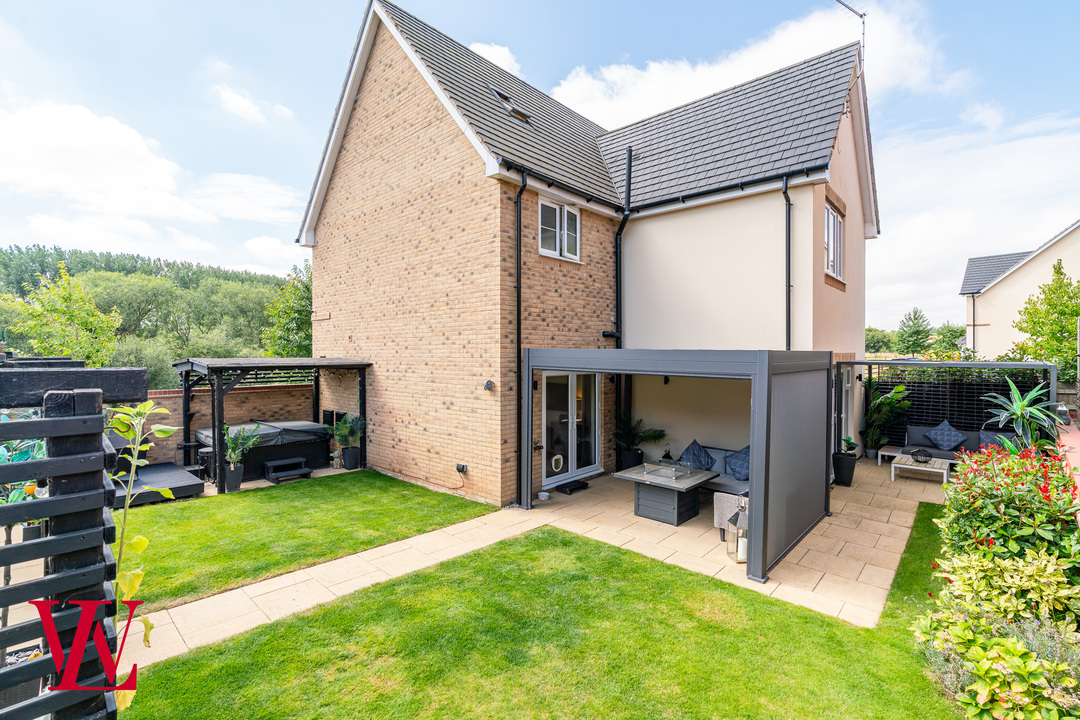 5 bed detached house for sale in Hills Drive, Saffron Walden  - Property Image 30