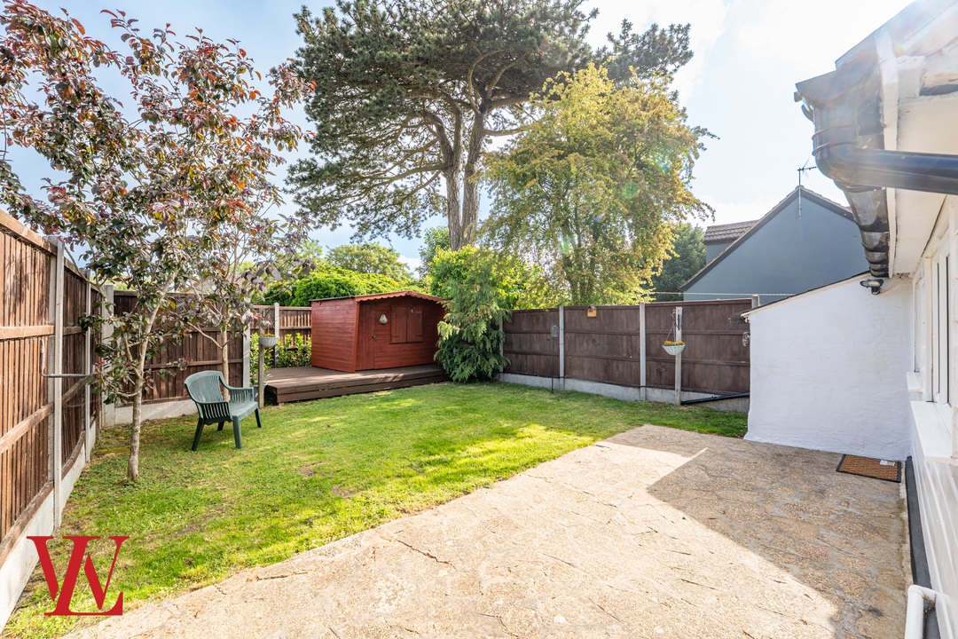 2 bed semi-detached house for sale in Brewers End, Bishop's Stortford  - Property Image 16