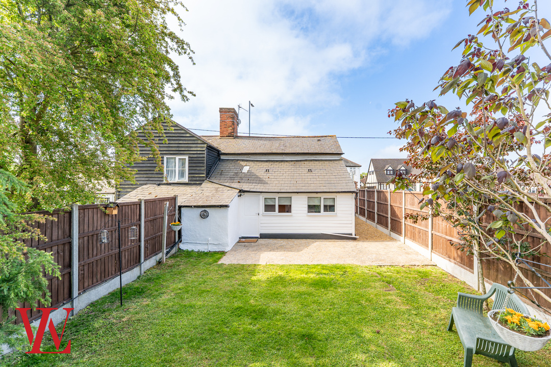 2 bed semi-detached house for sale in Brewers End, Bishop's Stortford  - Property Image 15