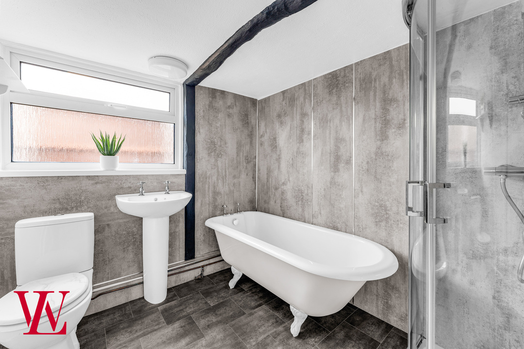 2 bed semi-detached house for sale in Brewers End, Bishop's Stortford  - Property Image 10
