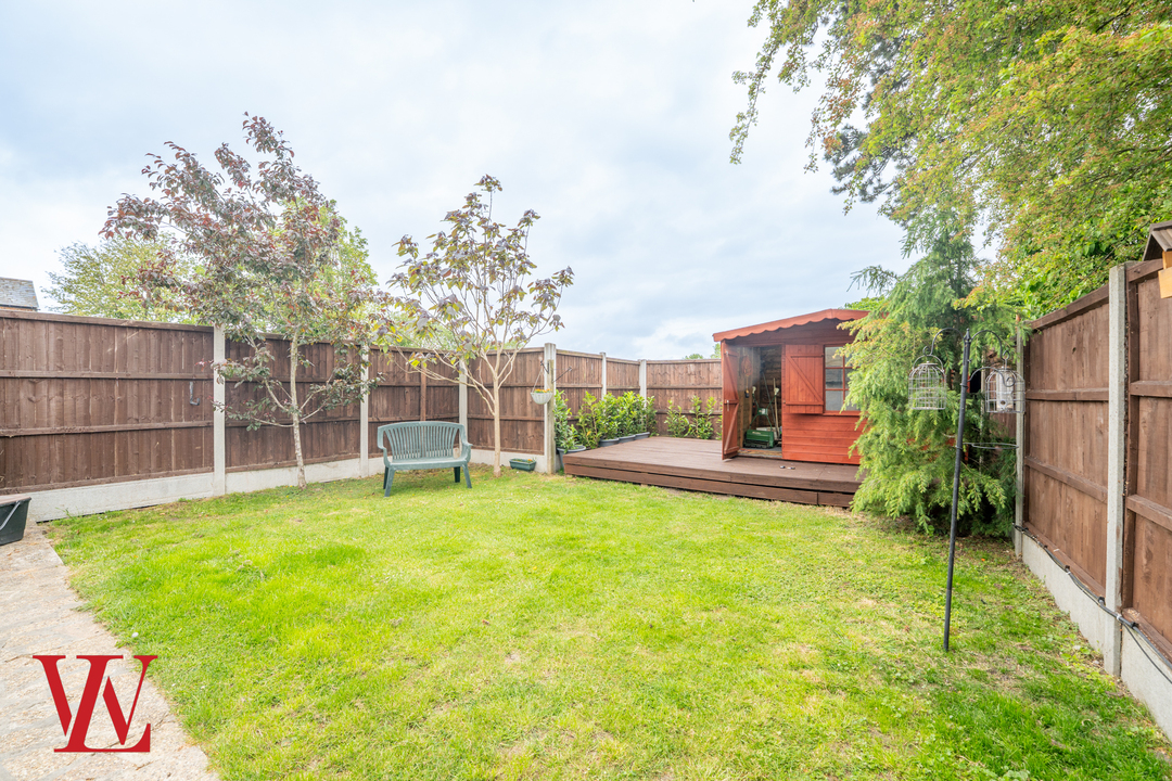 2 bed semi-detached house for sale in Brewers End, Bishop's Stortford  - Property Image 17