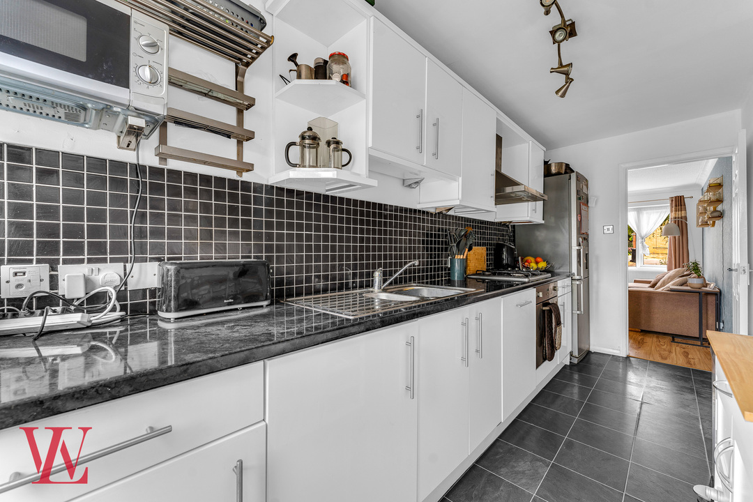 1 bed maisonette for sale in Goodwin Stile, Bishop's Stortford, Hertfordshire  - Property Image 9