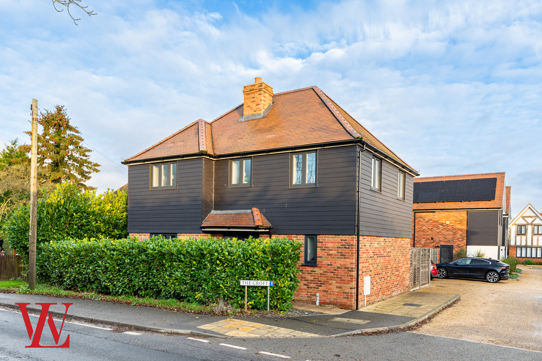 3 bed detached house for sale in White Roding, Dunmow  - Property Image 1