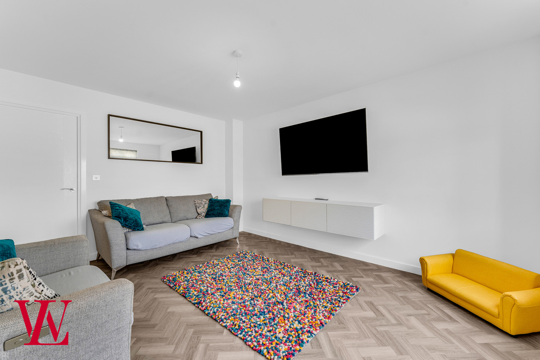 3 bed semi-detached house for sale in Bluebell Walk, Bishop's Stortford  - Property Image 3