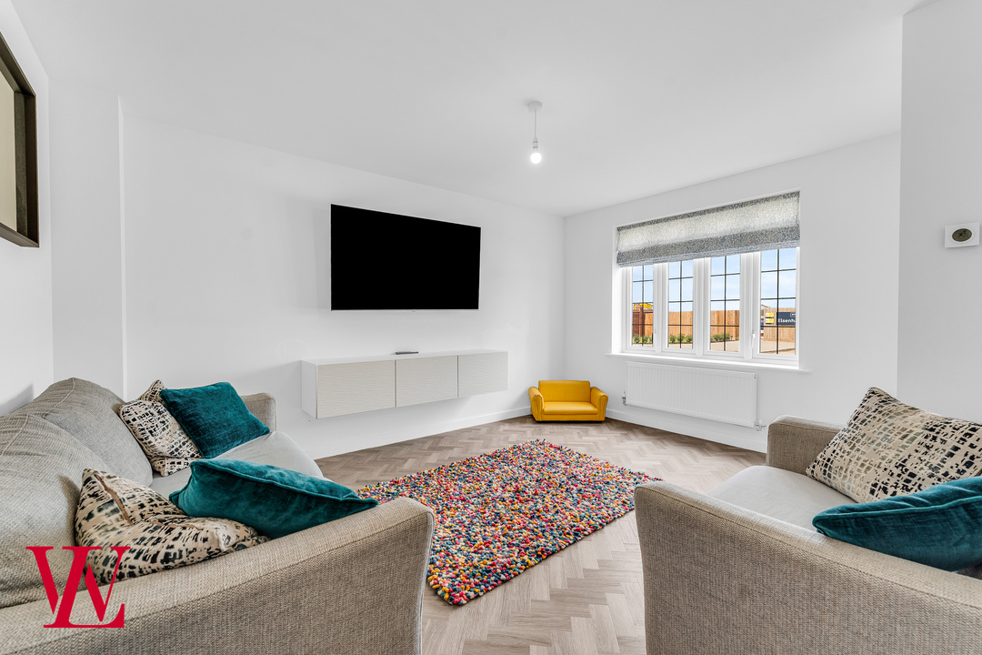 3 bed semi-detached house for sale in Bluebell Walk, Bishop's Stortford  - Property Image 2