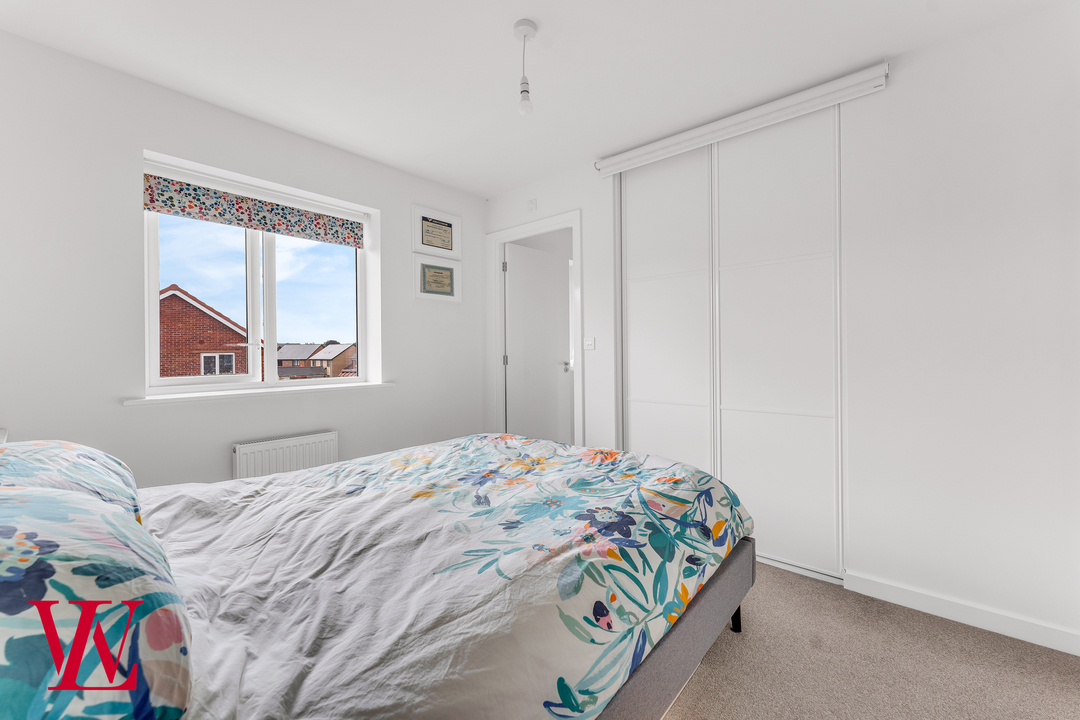3 bed semi-detached house for sale in Bluebell Walk, Bishop's Stortford  - Property Image 9