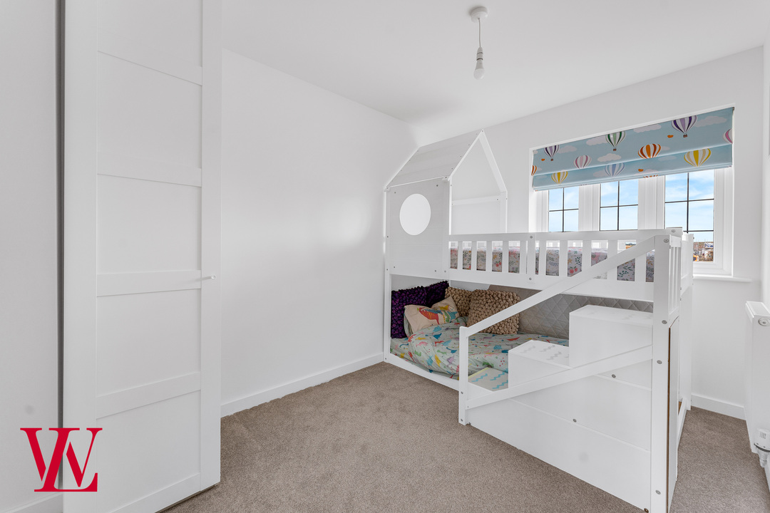 3 bed semi-detached house for sale in Bluebell Walk, Bishop's Stortford  - Property Image 11