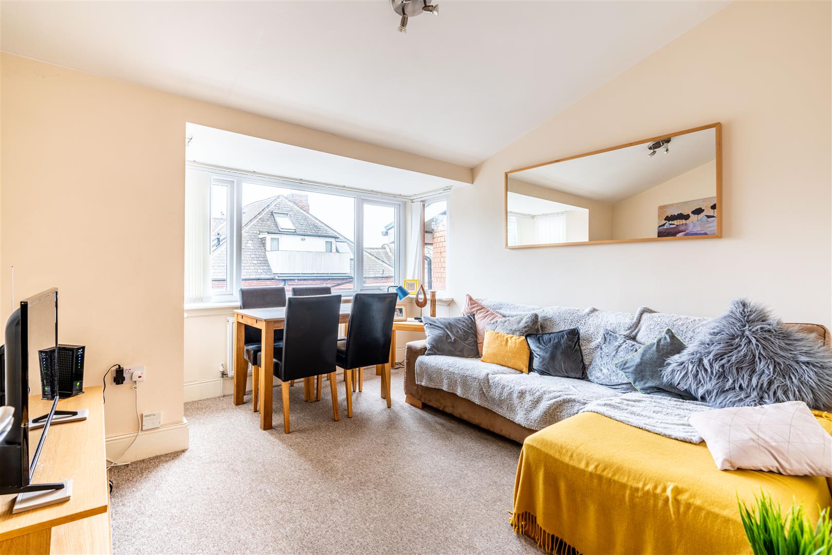 2 bed apartment to rent in Otterburn Villas, Jesmond, NE2 