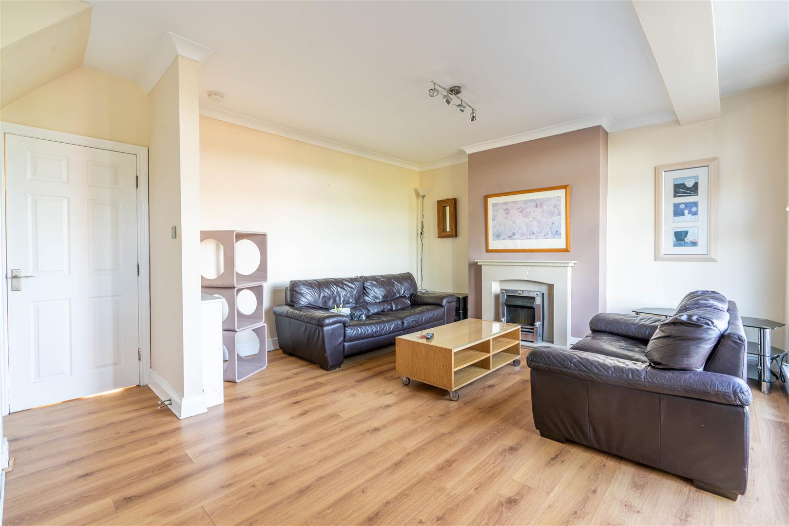 4 bed semi-detached house to rent in Keyes Gardens, Jesmond  - Property Image 2