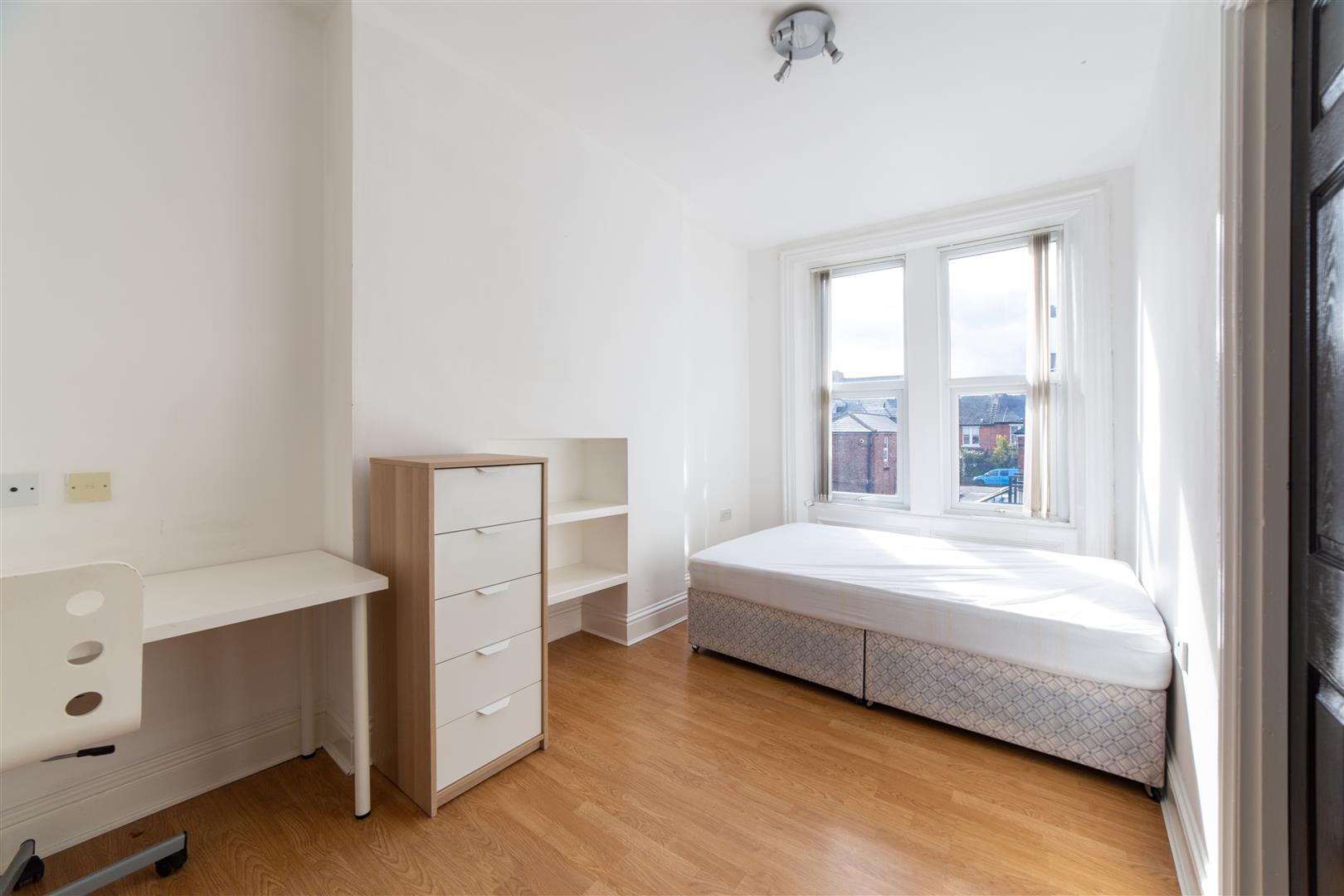 6 bed maisonette to rent in Simonside Terrace, Heaton  - Property Image 4
